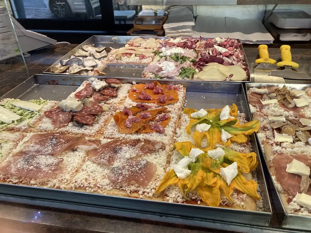 Pizzeria Il Castello_Beccacivetta-Azzano_slider_image_2