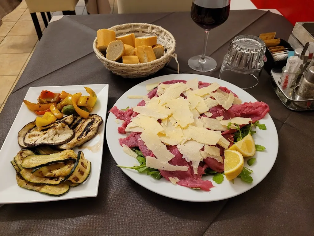 Koen Benders_Pappa e Ciccia_Beccacivetta-Azzano_review