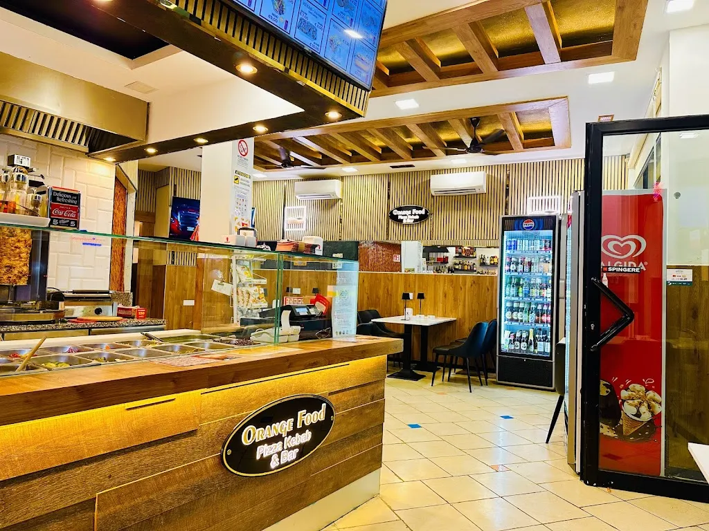 Orange food pizza kebab _Beccacivetta-Azzano_slider_image_3