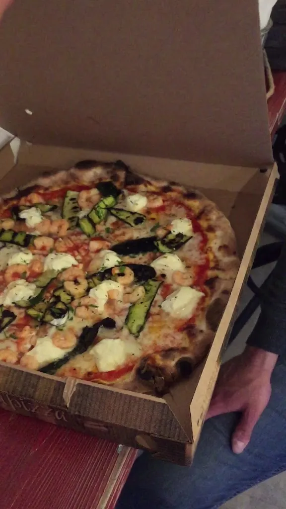 Pizzeria D'asporto Zio Max_Beccacivetta-Azzano_slider_image_2