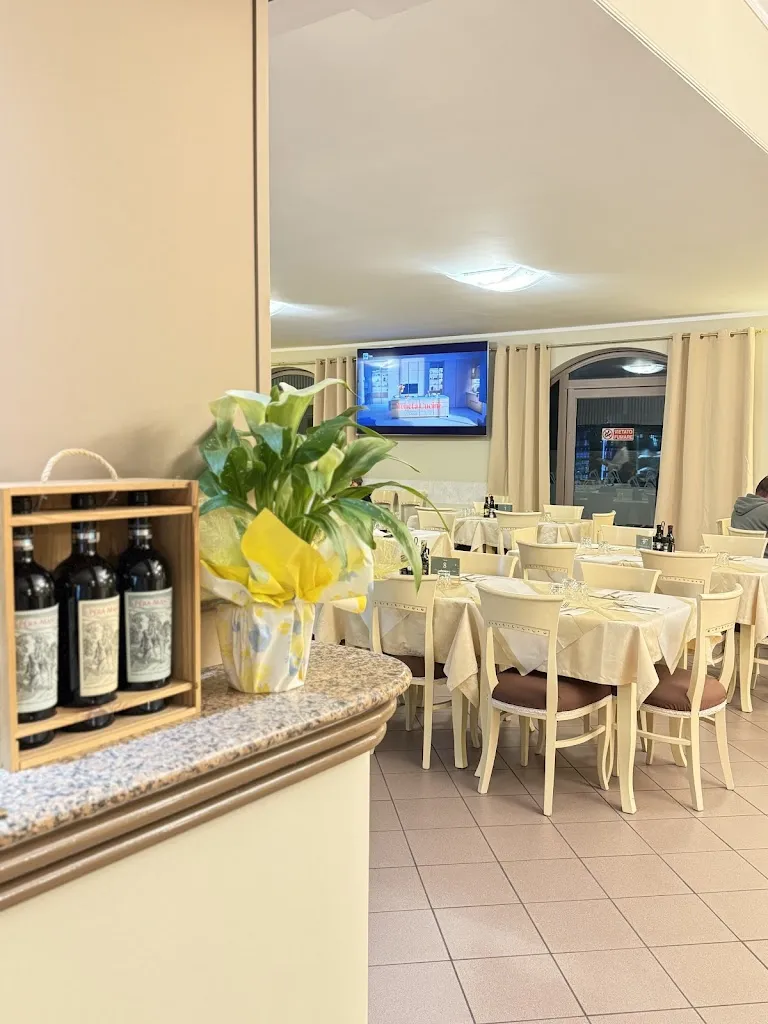 Pizzeria Bisteccheria Fino Tratto_Beccacivetta-Azzano_slider_image_2