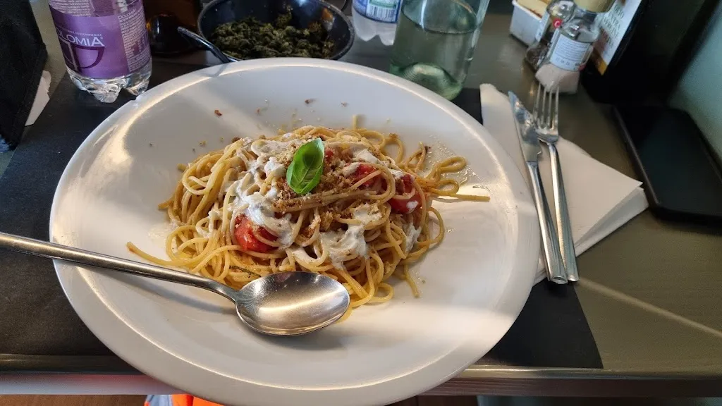 Nicola Carrozzo_L'Autostop_Bolzano Vicentino_review