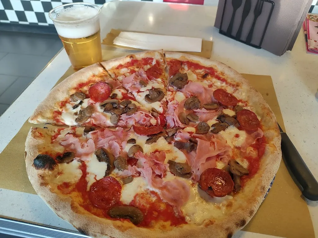 rebecca's diner_Bolzano Vicentino_slider_image_2