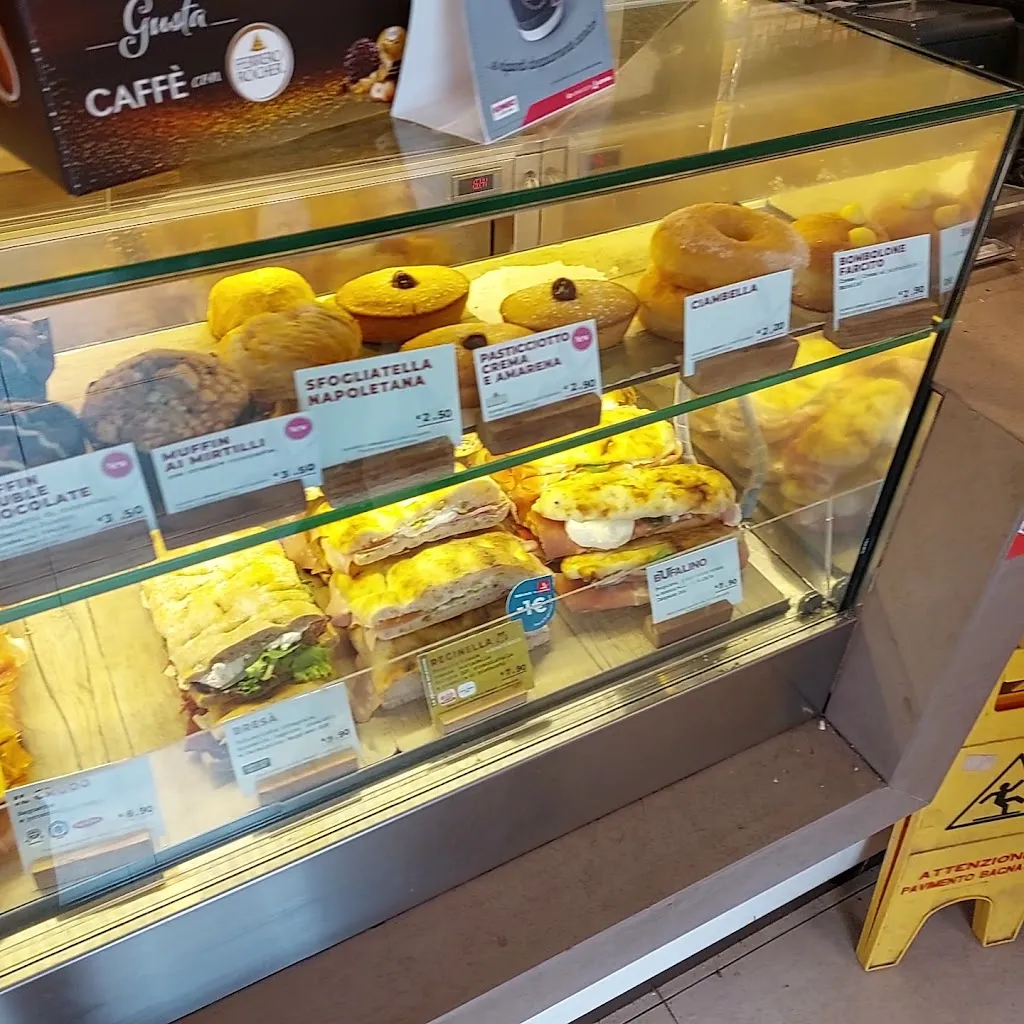 Autogrill Postumia Nord_Bolzano Vicentino_slider_image_2