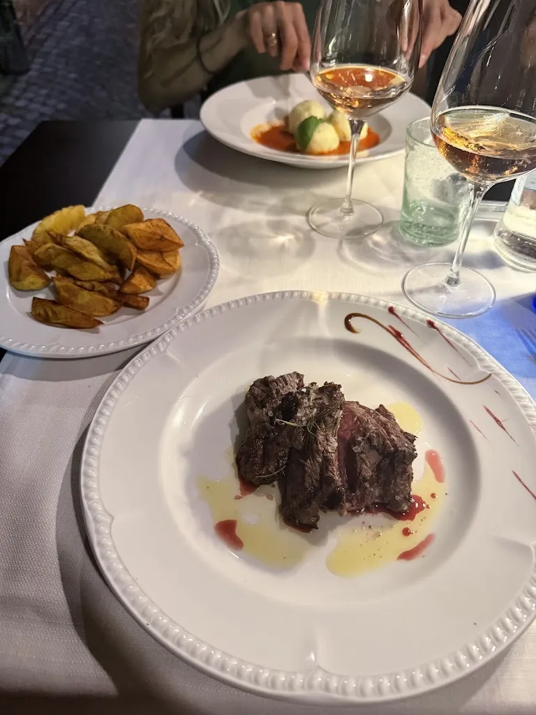 Lori Muldoon_Taverna_Belluno_review