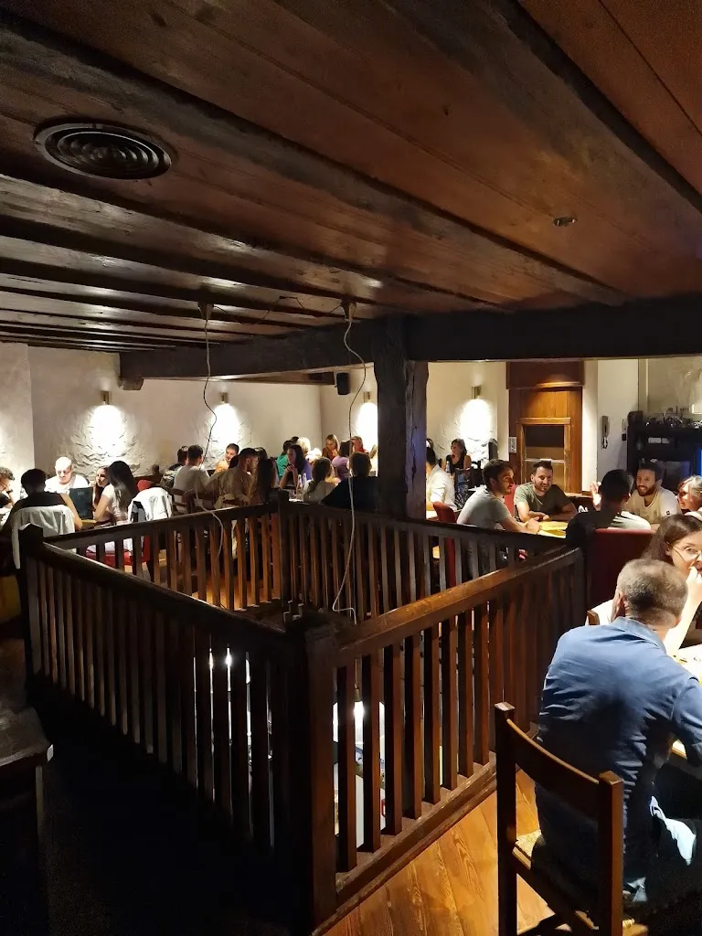 Banda Bistropub Belluno restaurant in Belluno