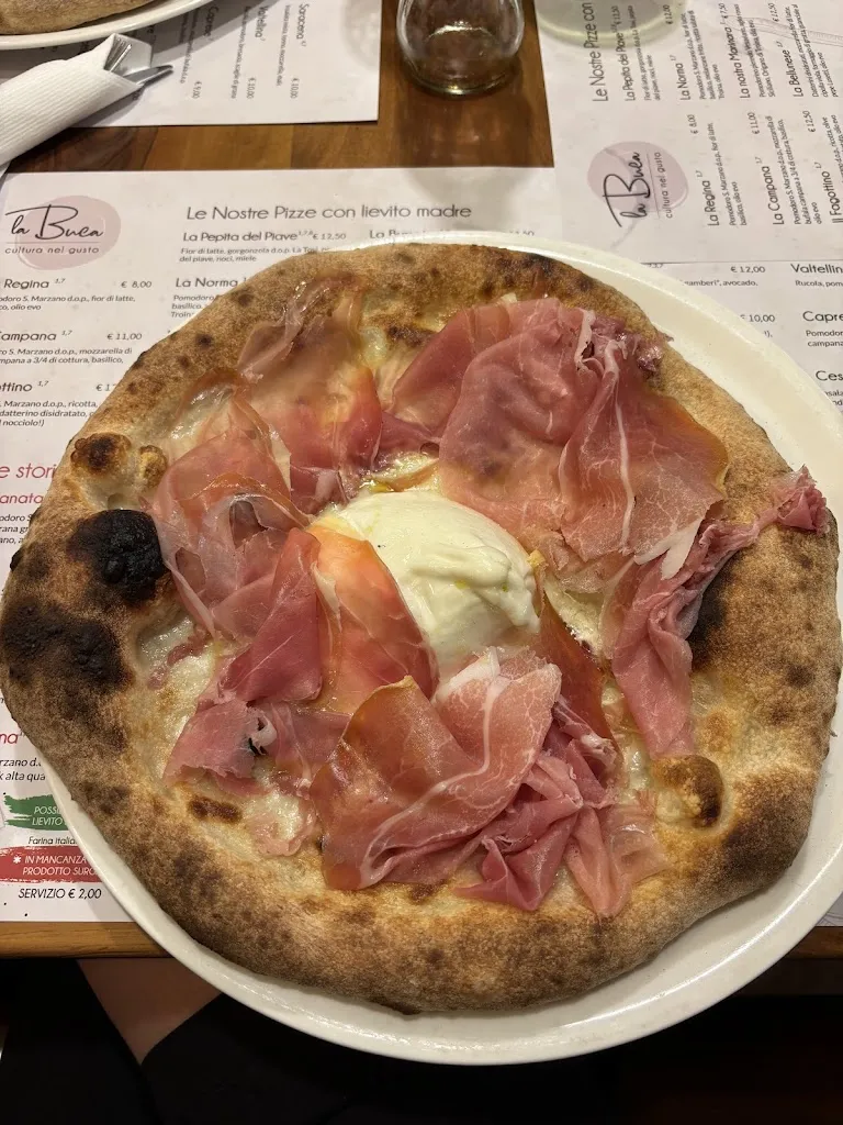 Darcy_La Buca_Belluno_review