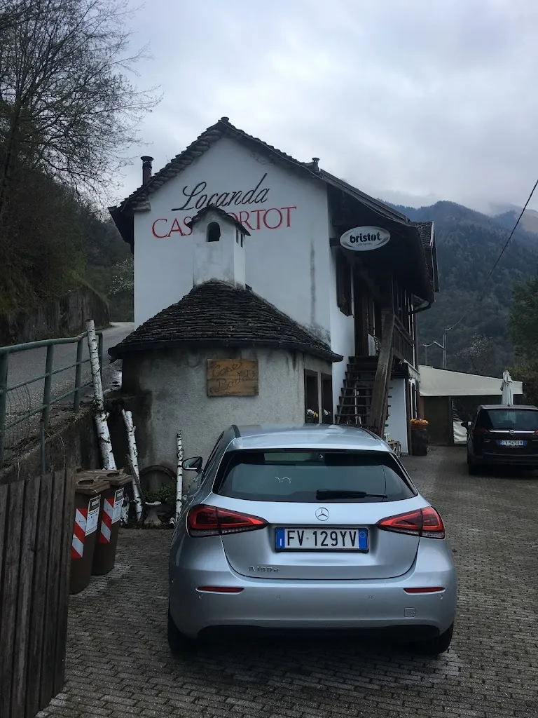 Moshik Bachar_Locanda Case Bortot_Belluno_review