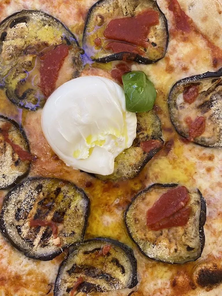 Mayara Bonini_Ristorante Pizzeria Montegrappa_Belluno_review