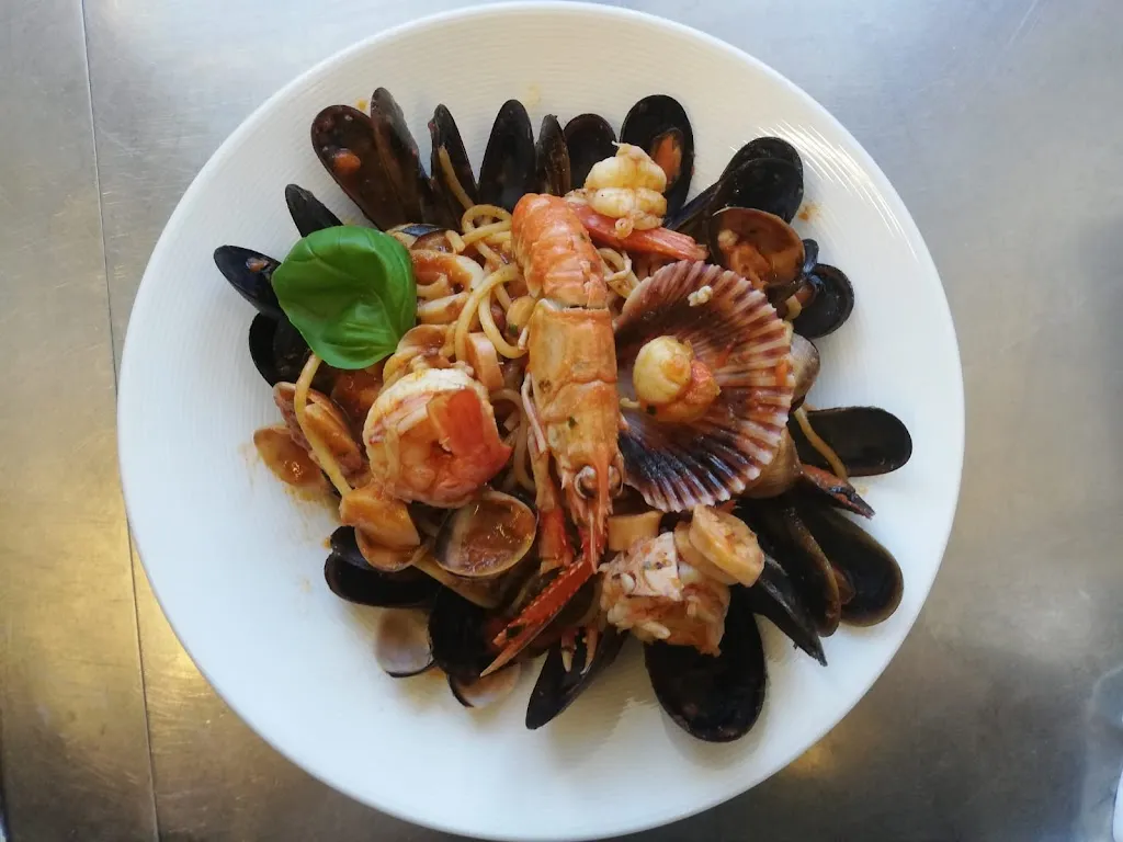 Ristorante Pizzeria Montegrappa_Belluno_slider_image_2