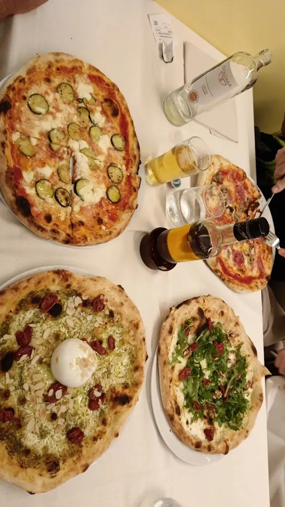 Bella Napoli_Belluno_slider_image_3