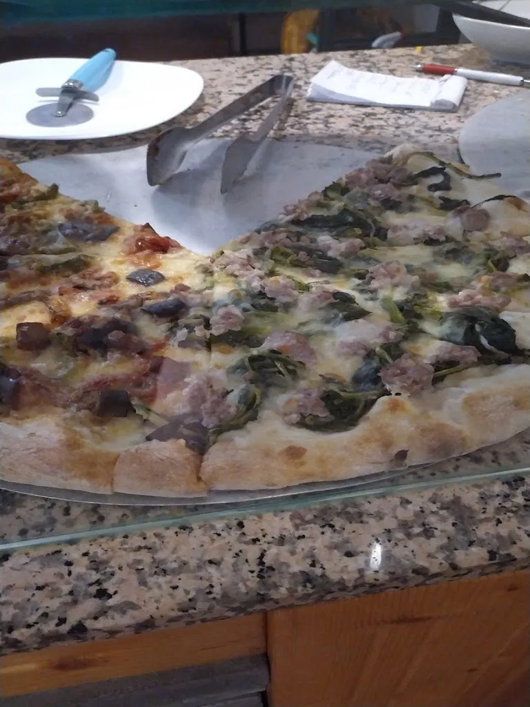 Alex Upeip_Gigipizza_Castel di Sangro_review