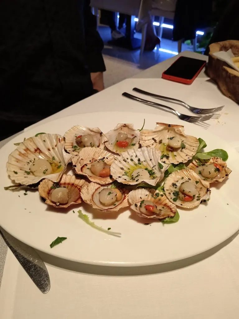 Andrea Vianello_La Villa Garden Restaurant_Bojon-Lova_review