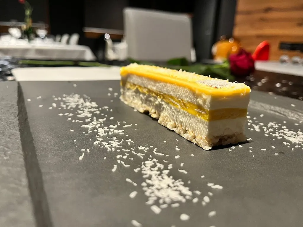 Vanessa Zavan_La Villa Garden Restaurant_Bojon-Lova_review