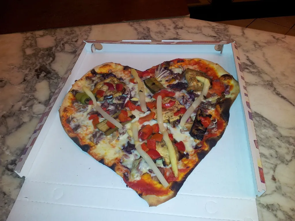 Pizzoteca Di Carraro Silvia E C. S.N.C. restaurant in Bojon-Lova