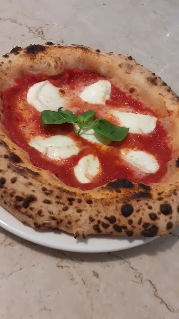 Ristorante - Pizzeria Da Regina_Bojon-Lova_slider_image_2