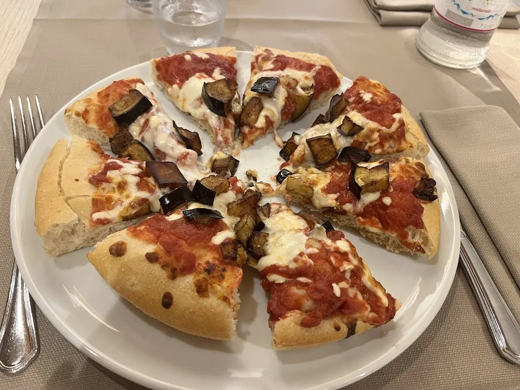 Monika_Trattoria la Famiglia_Bojon-Lova_review