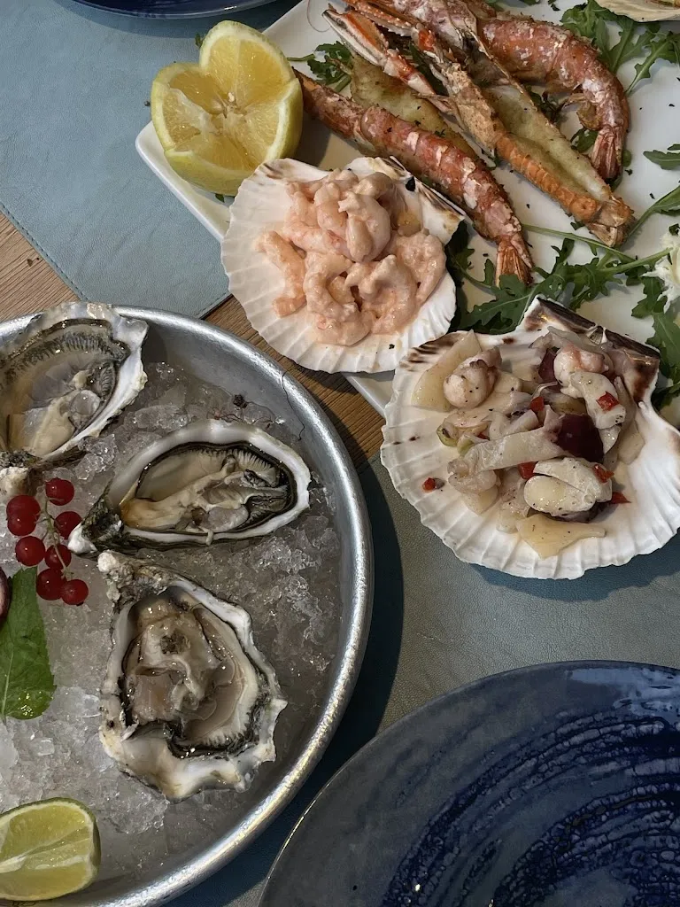 M C_Blu Marino_Bibione_recensione