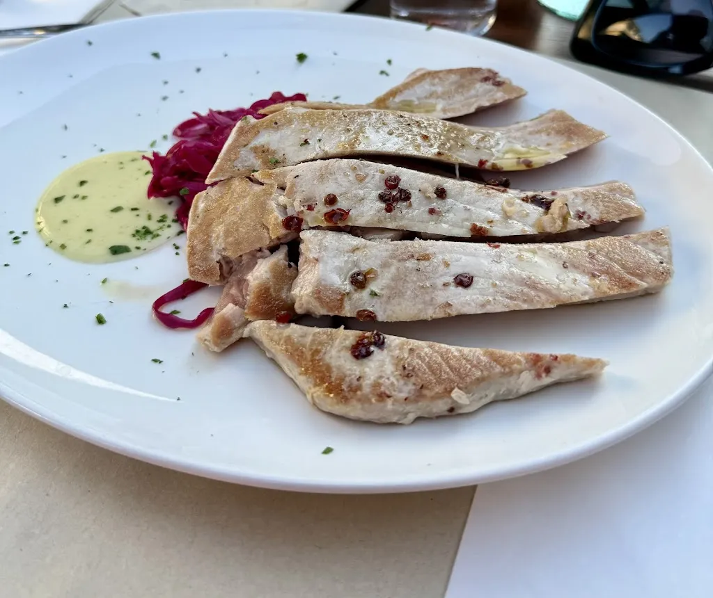 Karolina Bochenek_Metro Bar_Bibione_review