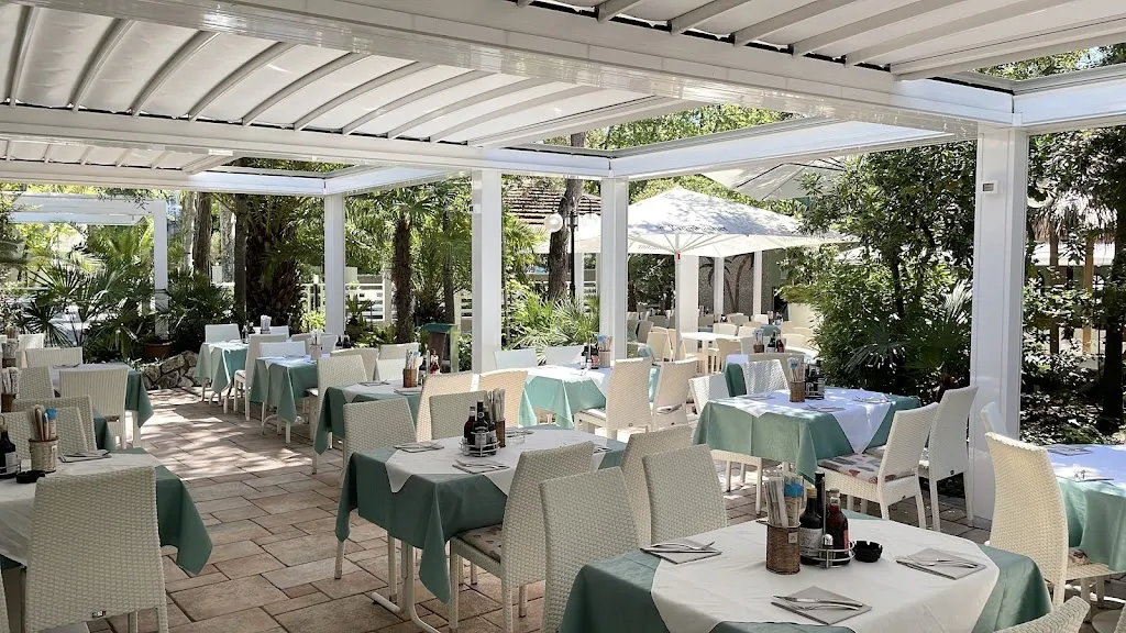 Ristorante Pizzeria Pineda 1983 restaurant in Bibione