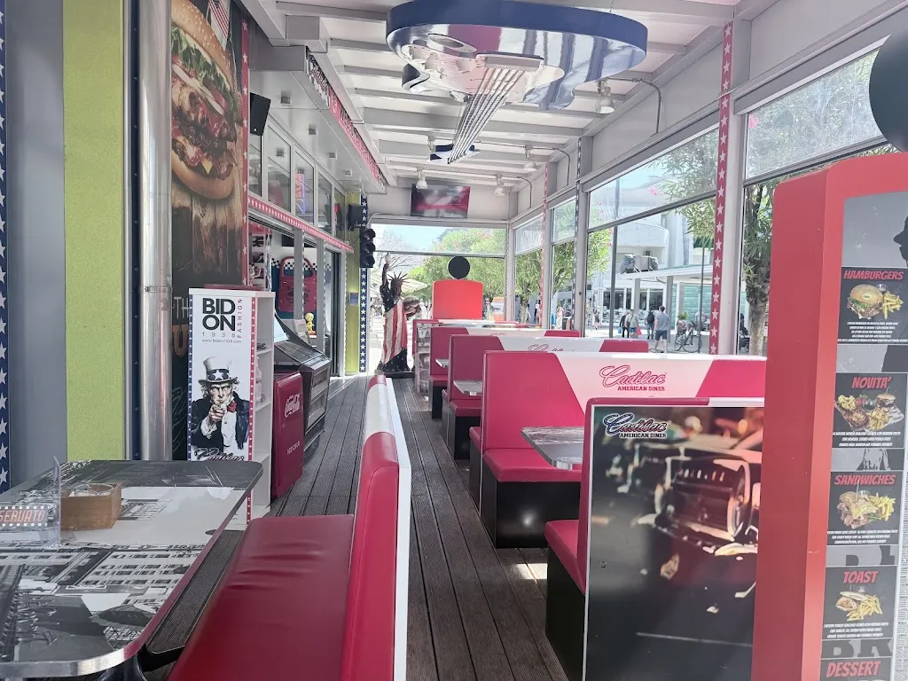 Cadilac American Diner Bibione_Bibione_slider_image_2