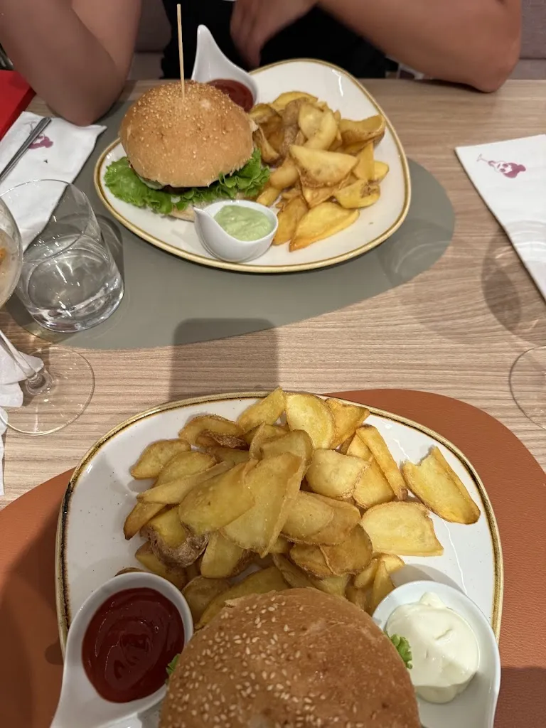 Maciej Fitowski_Nonna Uci_Bibione_review