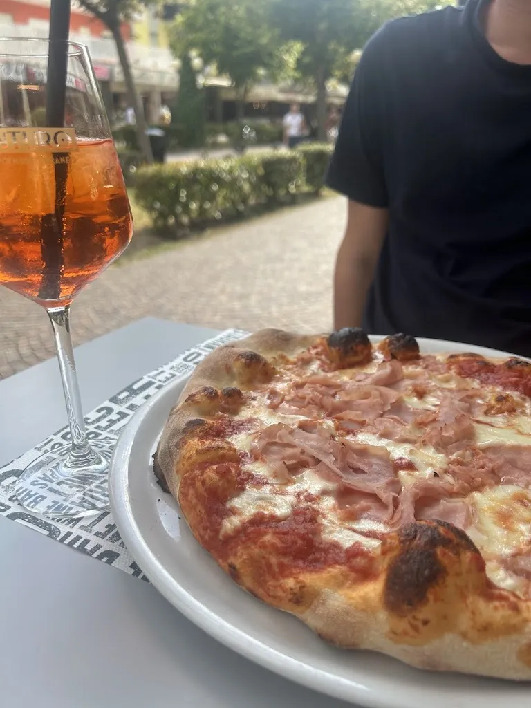 Mira Koukal_MACI DRINKS & FOOD_Bibione_recensione