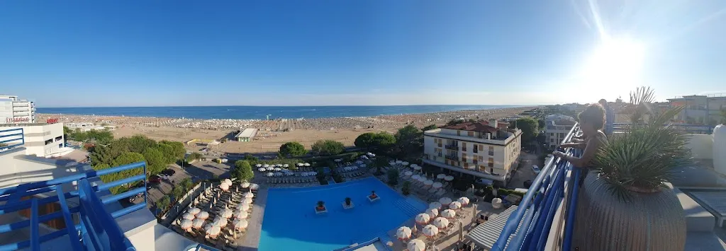 Roman Müller_The Sky Bar Bibione | Lounge Bar | Aperitivo_Bibione_review