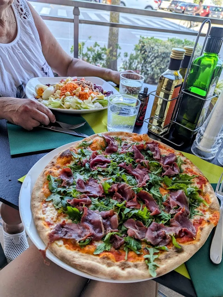 Gabby Barnás_Ristorante Pizzeria Ippocampo_Bibione_review