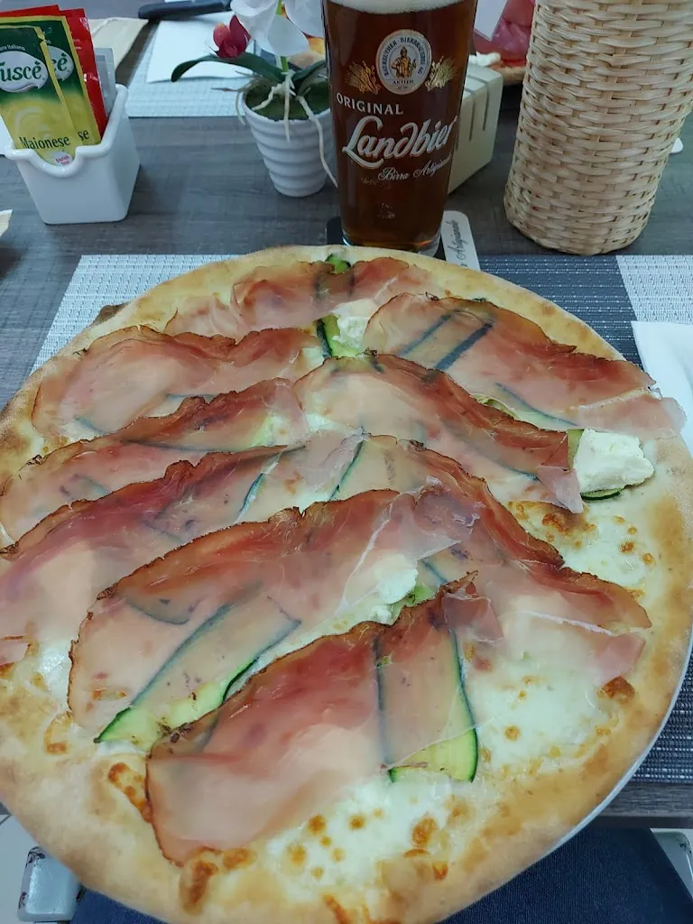 Menu_Pizzeria Canguro Nero 1981_Boschi Sant'Anna_image_2