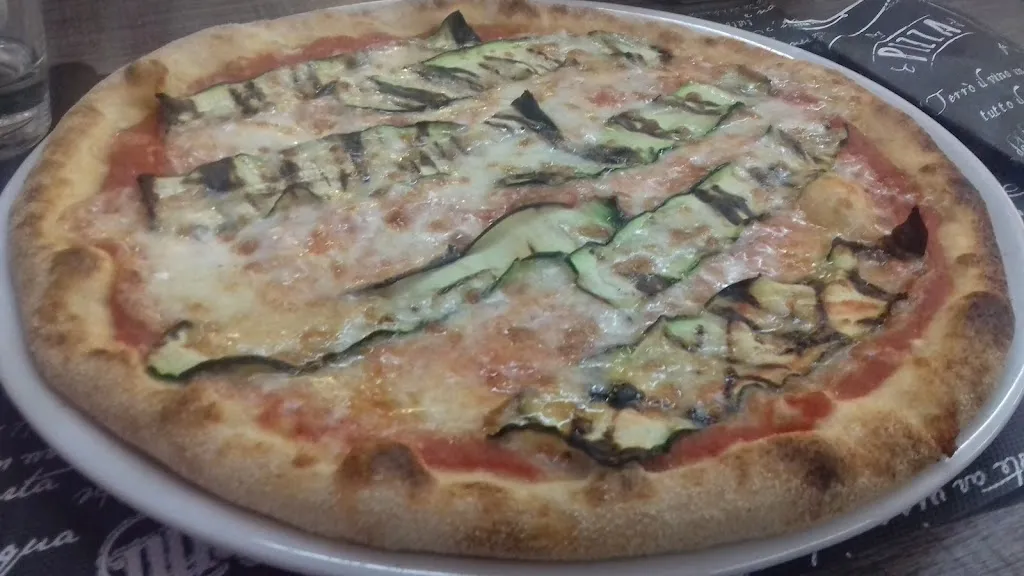 Menu_Pizzeria Canguro Nero 1981_Boschi Sant'Anna_image_9