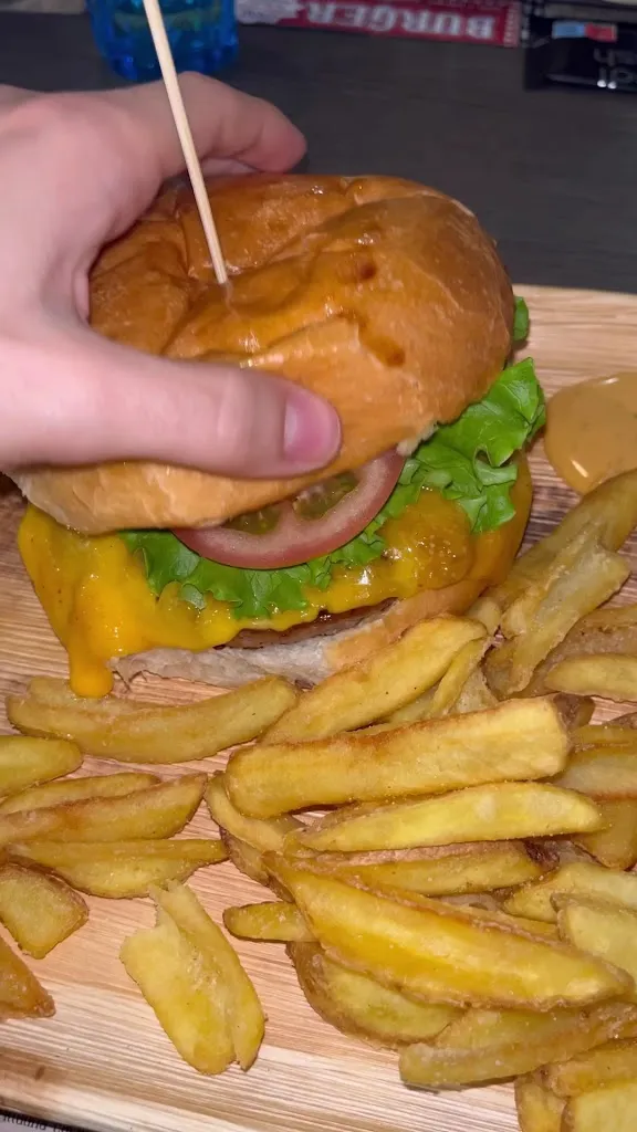 Evergreen burger_Bovolenta_slider_image_2