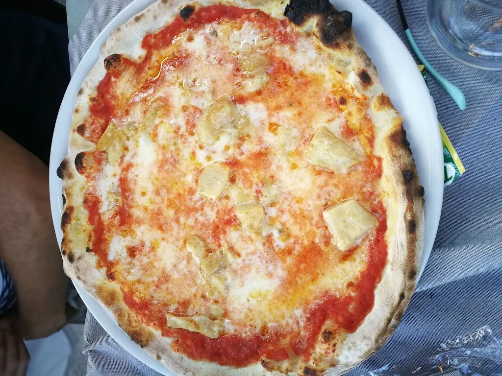 Dany B._Pizzeria gli Orizzonti_Borso del Grappa_review