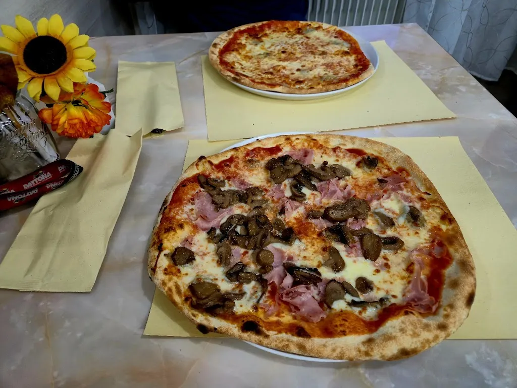 Pizzeria Trattoria Alla Croce_Borso del Grappa_slider_image_3