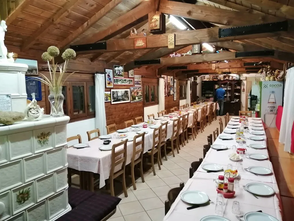 Agriturismo De Lucchi restaurant in Borso del Grappa