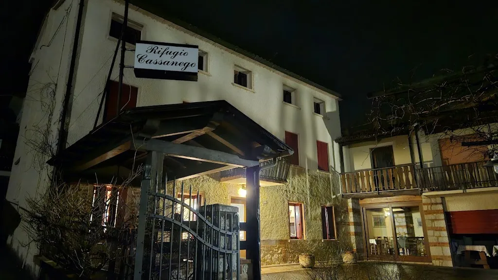 Rifugio Cassanego di Ziliotto Luciano_Borso del Grappa_slider_image_3