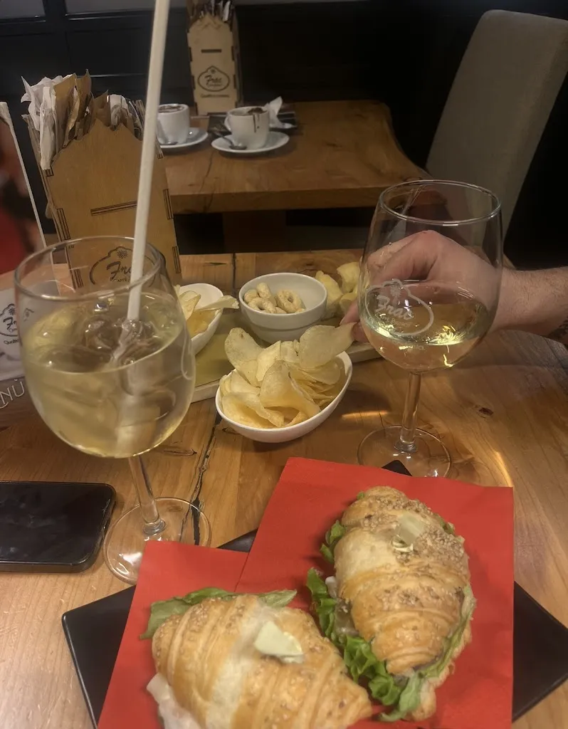 Alice Zucchetti_Frac Caffè Bistrot_Bosco Chiesanuova_recensione