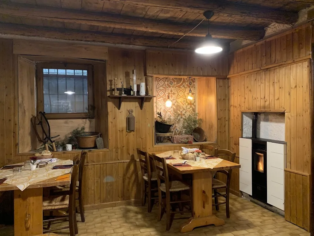 Around _the_world_Locanda Maregge_Bosco Chiesanuova_review