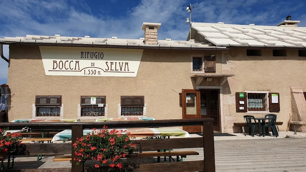 Rifugio Bocca di Selva restaurant in Bosco Chiesanuova