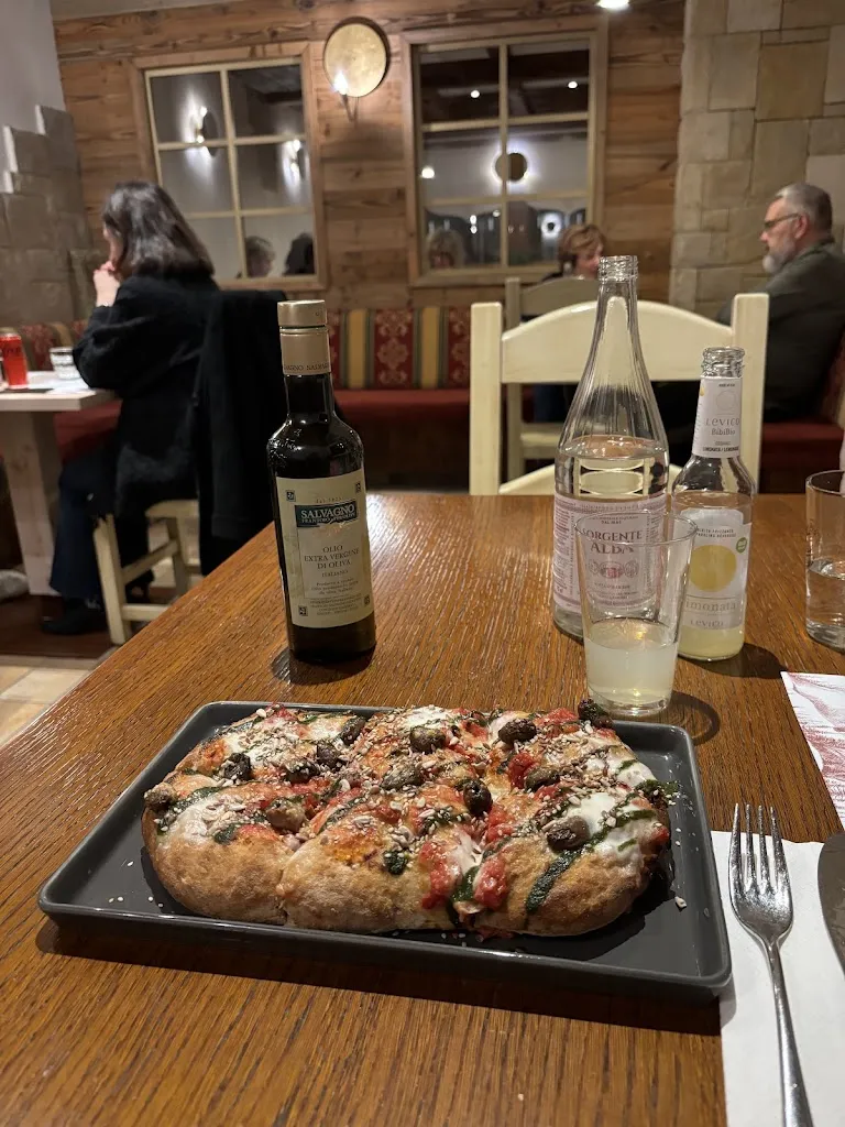 Olivia Chapman_Araldo Verona_Bosco Chiesanuova_review