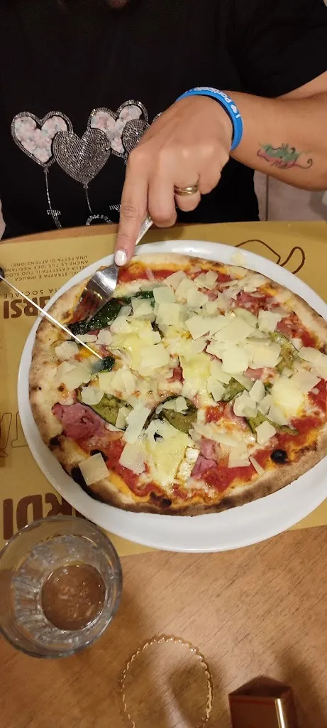 Stefano Barbi_I Roersi Pizzeria Sociale_Bosco Chiesanuova_review