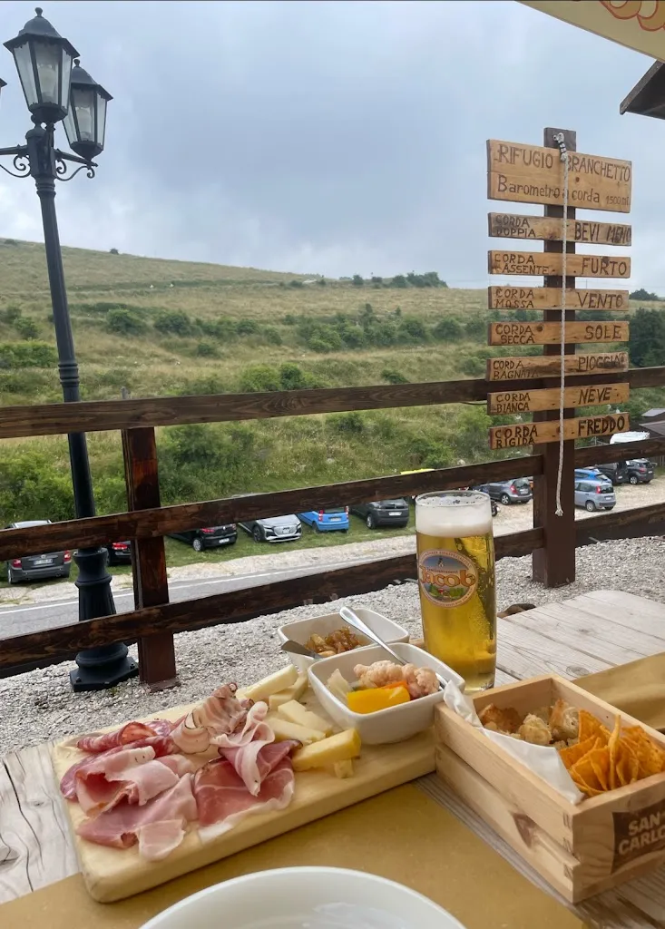 Alberto Mello_Rifugio Branchetto_Bosco Chiesanuova_review