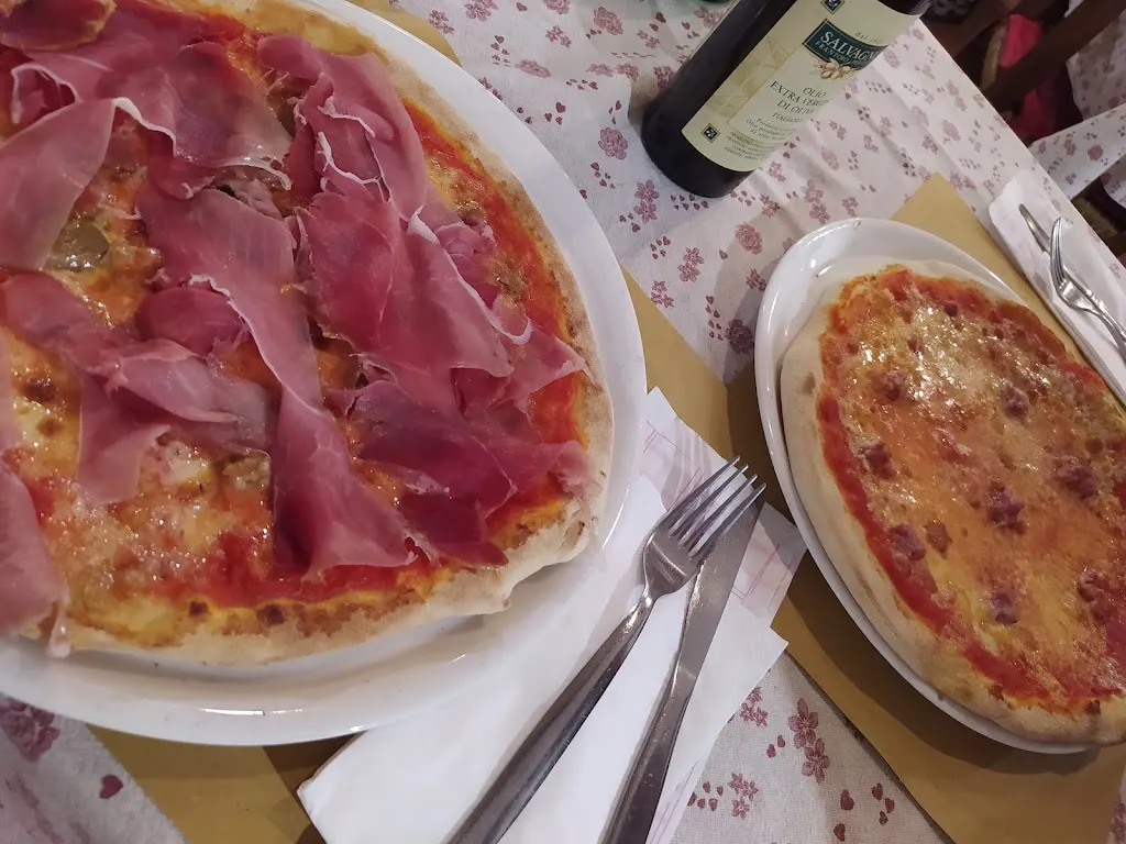 Sara Ferri_La Caneva_Bosco Chiesanuova_review