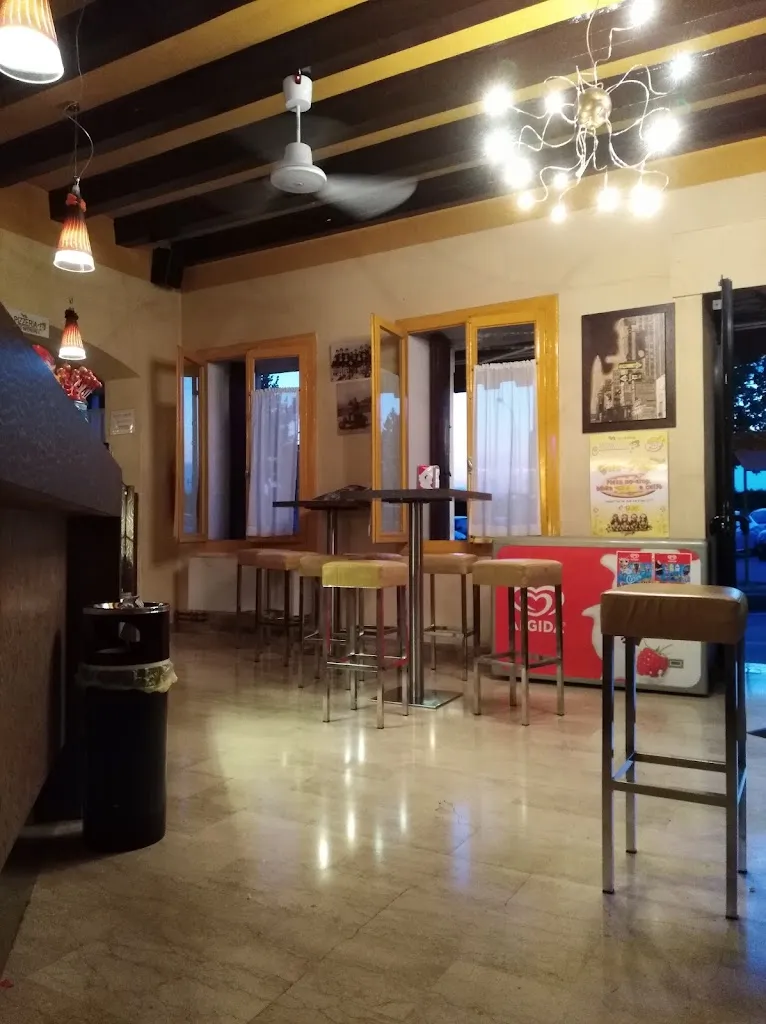 Monkey's Cafè e Pizzeria_Brendola_slider_image_1