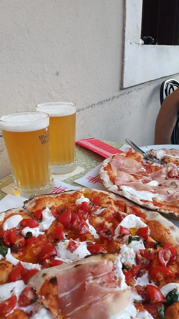 Monkey's Cafè e Pizzeria_Brendola_slider_image_2