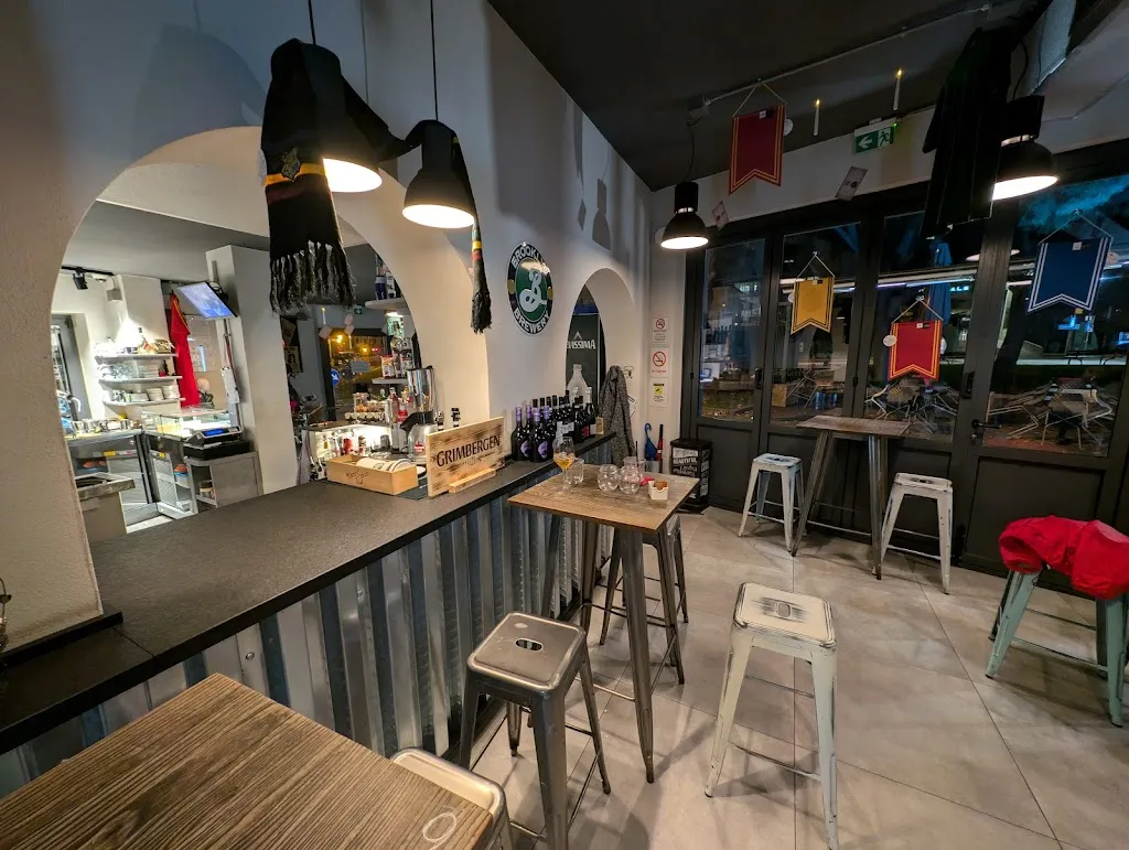 Little Susan'S Pub Massimiliano Di Perezzani restaurant in Bovolone