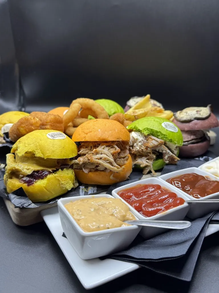 Little Susan'S Pub Massimiliano Di Perezzani_Bovolone_slider_image_3