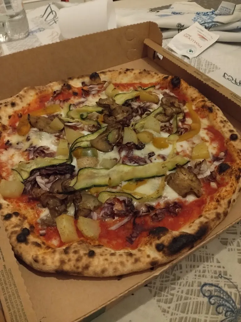 Matteo Trevisan_TOP Temple of Pizza_Bovolone_recensione