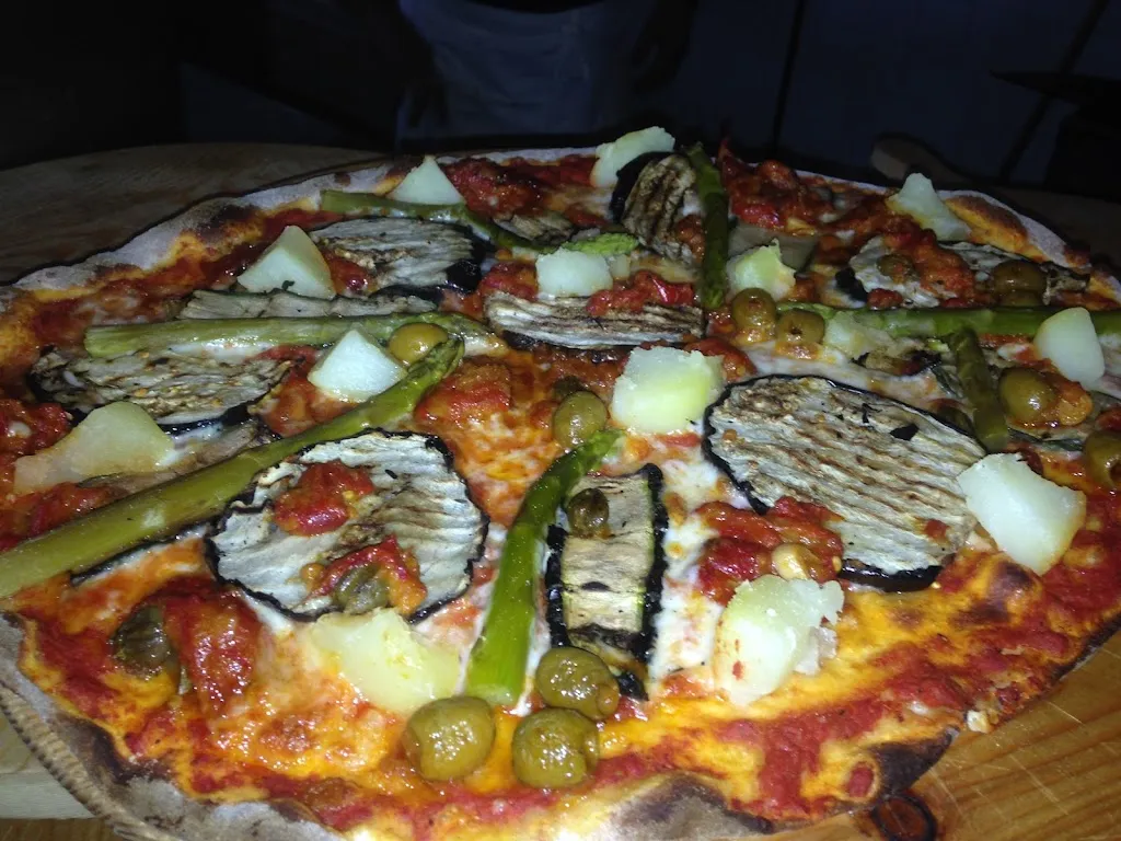 Bar Pizzeria con Cucina La Rosa Blu_Bovolone_slider_image_3