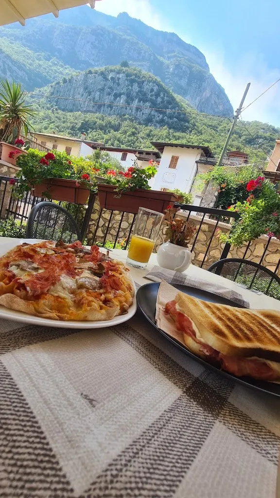 Bashkim Ukshini_Malù Bar_Brentino Belluno_recensione